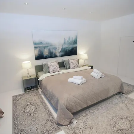 Sazava River Apartment *